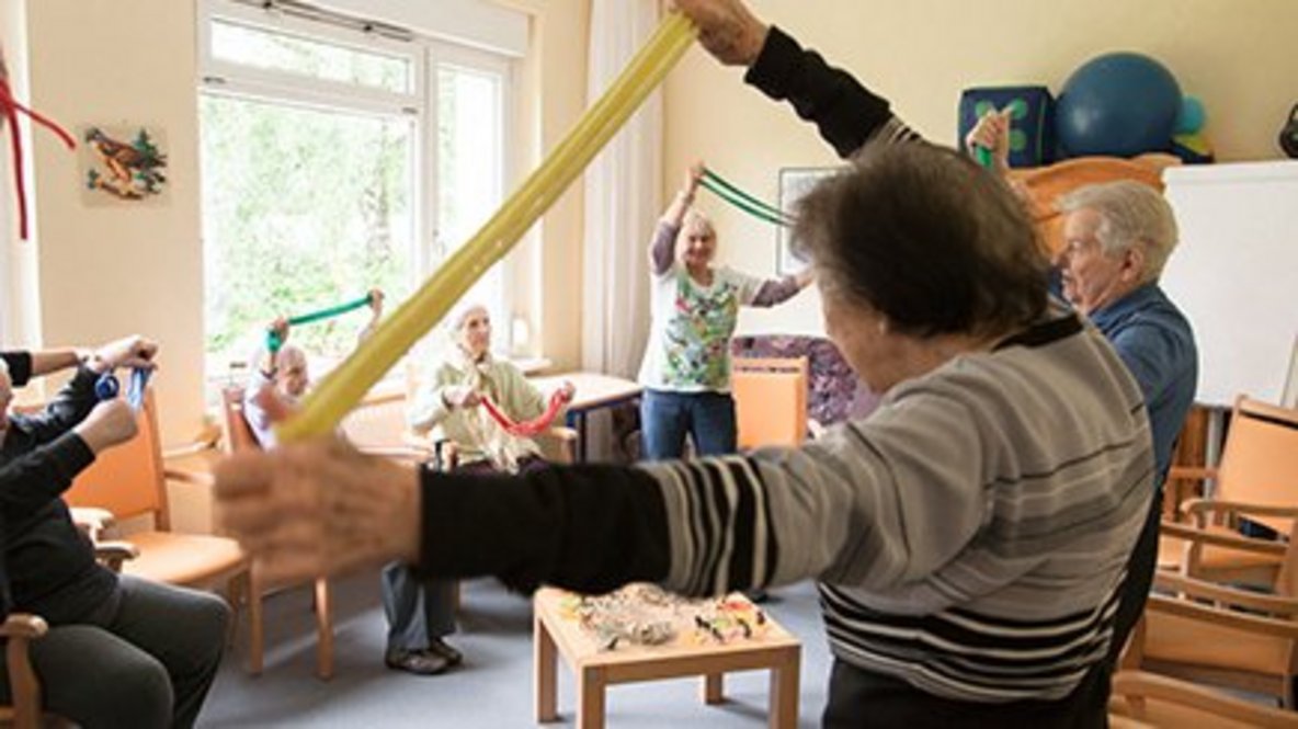 Gymnastikübungen Tagespflege Loewenhardtdamm